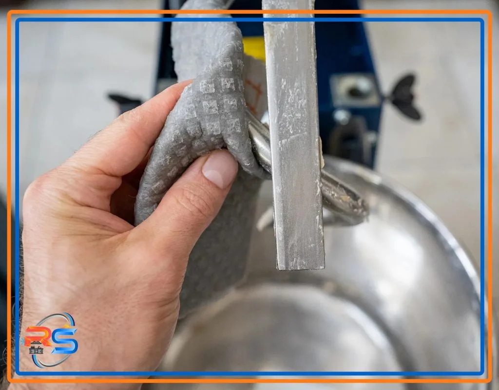 تمیز کردن خمیرگیر صنعتی در ۳ مرحله