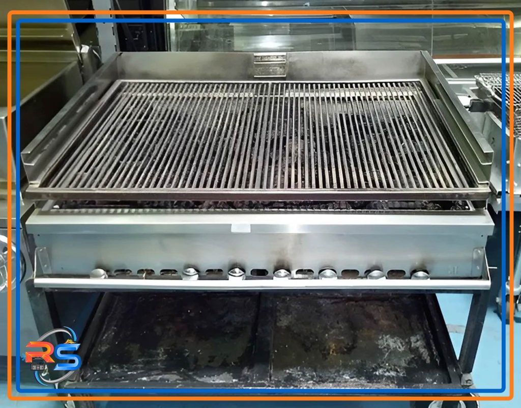 تمیز کردن گریل زغالی