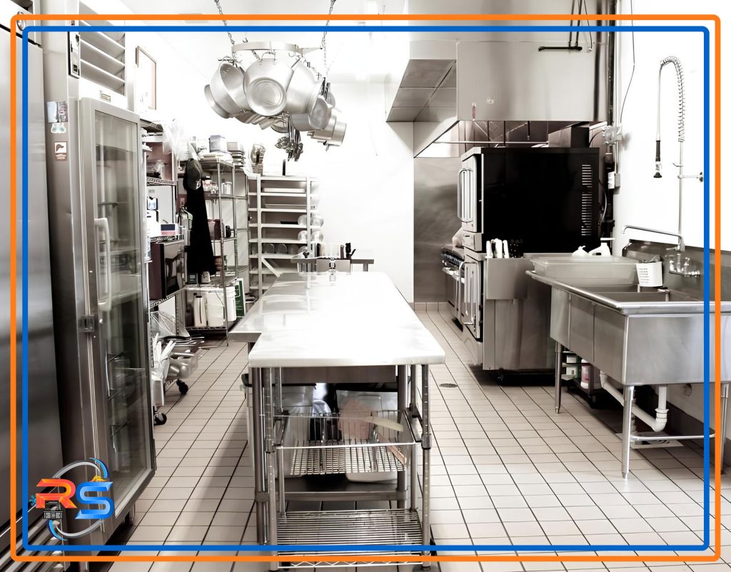 رعایت استانداردهای بهداشتی در اشپزخانه صنعتی