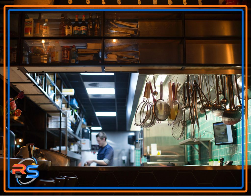 خرید-تجهیزات-ضروری-برای-آشپزخانه-رستوران